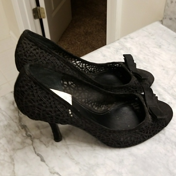 Shoes - Picture 2 of 4